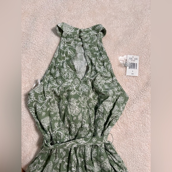 B. Smart green Floral Halter Dress - Picture 5 of 7